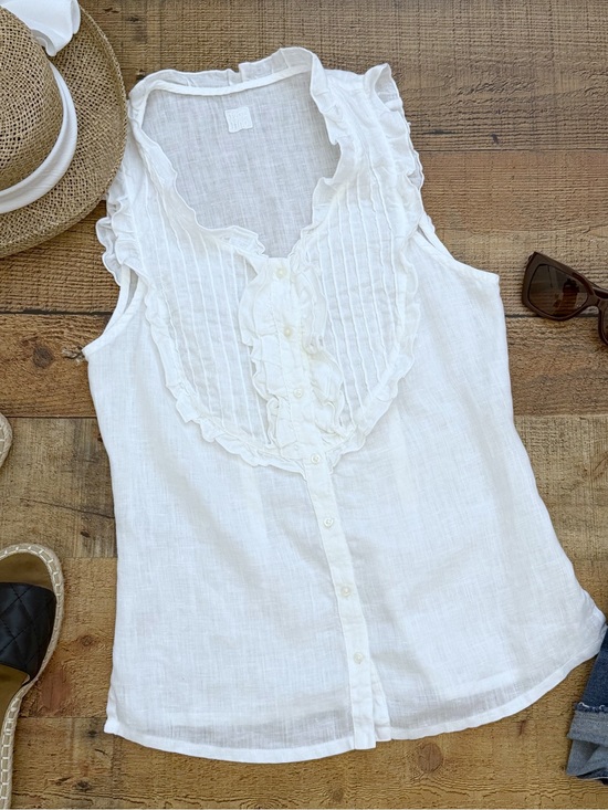 120% Lino Tops - Ruffle Sleeveless Blouse Made in Italy 120% LINO Excellent Condition
